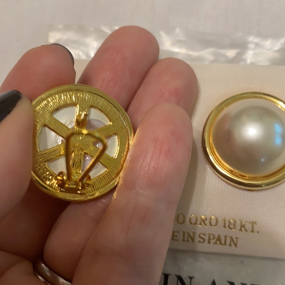 Vintage Clip On Earrings Pearl - Picture 3 of 4